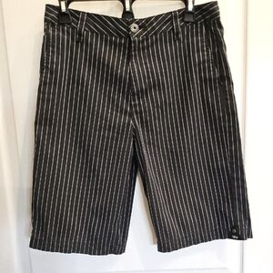 Vans Flat Front Tailored Shorts with Pinstripe Sz 28